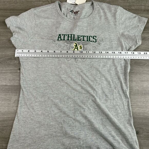 G-III 4Her by Carl Banks Oakland A’s Athletics Gray T Shirt Sz Large Rhinestone - Picture 9 of 13